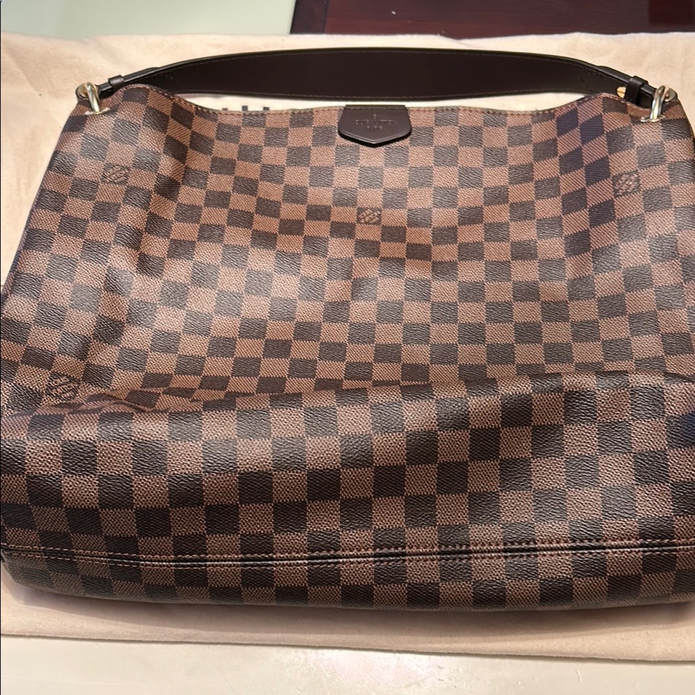 Louis Vuitton Graceful Damier like new.